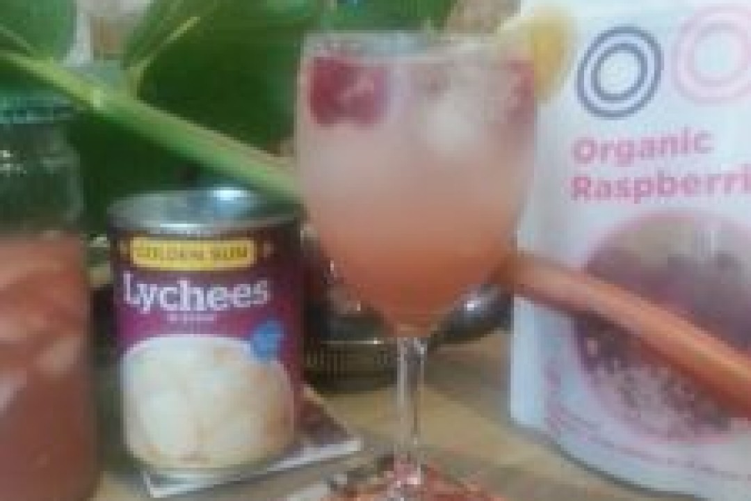 Rhubarb, Lychee & Raspberry Spritzer