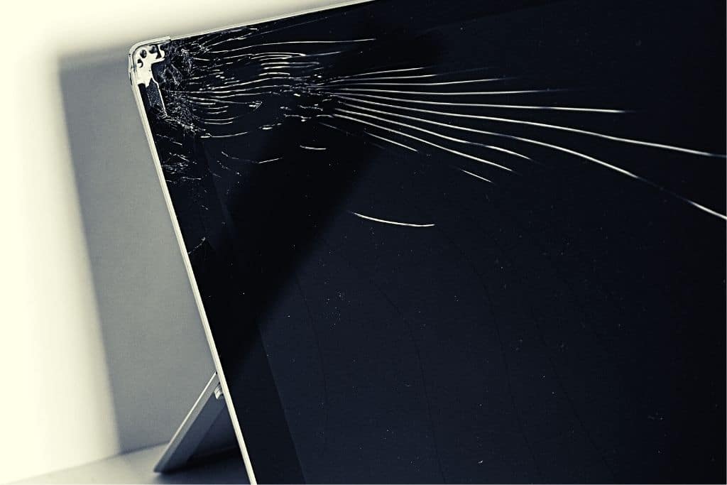 cracked laptop
